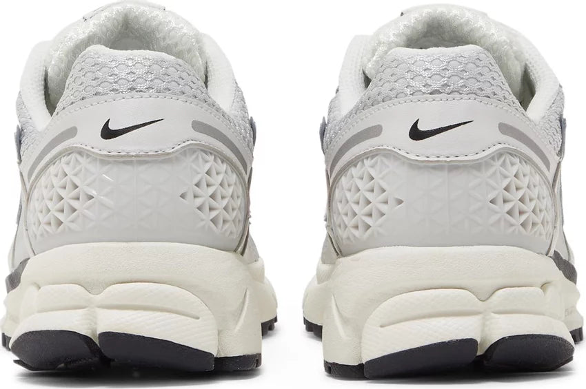 Nike Women's Zoom Vomero 5 Photon Dust Metallic Silver | FD0884-025
